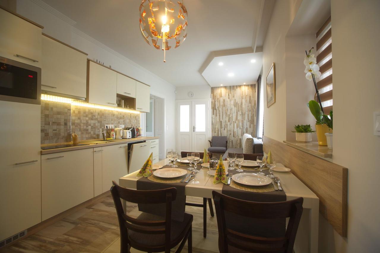 Holiday Home Podium Eger Bagian luar foto
