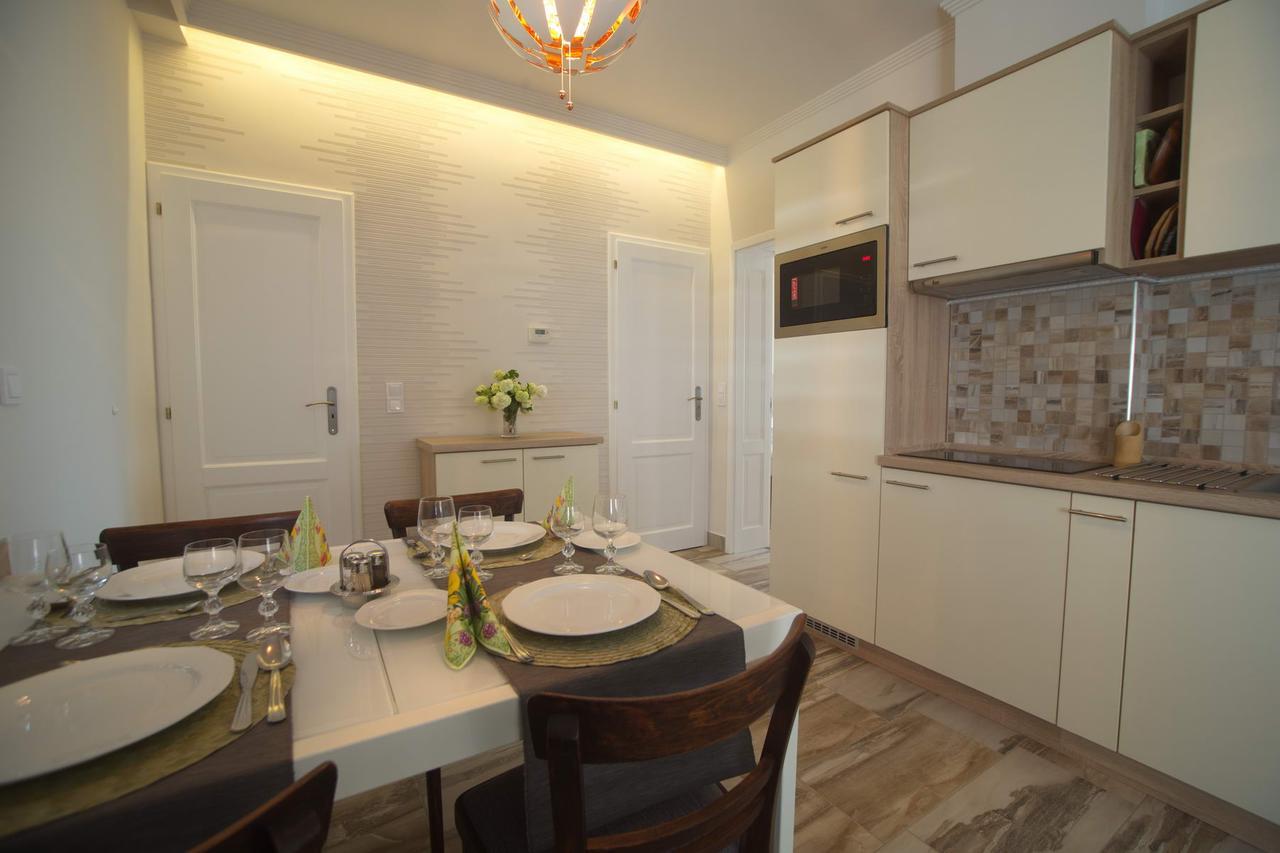 Holiday Home Podium Eger Bagian luar foto